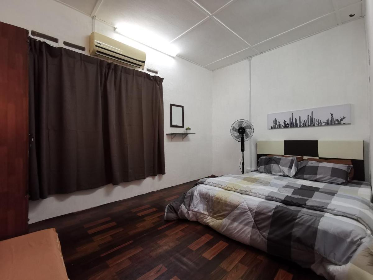 Sri Makmur Pontian Homestay Pontian Besar Екстериор снимка