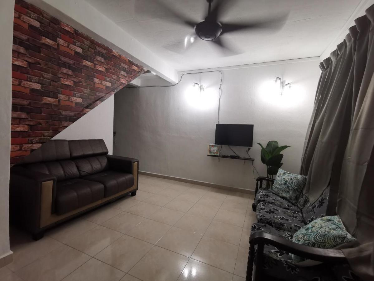 Sri Makmur Pontian Homestay Pontian Besar Екстериор снимка